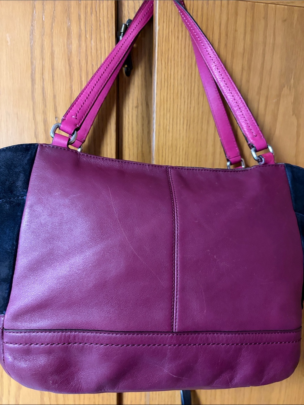 Coach Two-Tone Pink and Black Quilted Leather Shoulder Bag GUC approx.11”x9”x4” - Picture 6 of 9
